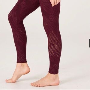 ONZIE SELENITE YOGA PILATES LEGGINGS
